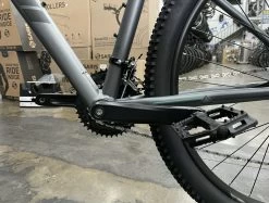 Fuji Nevada 27.5 1.9 - Satin Graphite 2022 -Cycling Gear Shop 2mVYIQFNYFrkKHIlVw4WpszLM