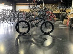 Kink Launch Matte Dusk Black 2021