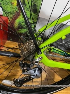 IZIP E3 Dash E-Bike -Cycling Gear Shop 7 yA0uX3k Fy WTZsdlONt3G0