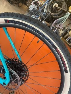 BMC Twostroke AL TWO 2022 -Cycling Gear Shop 8l1sD47pVaYzbb4lH aJ8jCxk