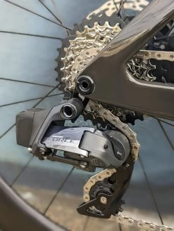 Scott Foil RC 10 Custom 54cm 2023 41 Scott Foil RC 10 Custom 54cm 2023 -Cycling Gear Shop AIIK7JOLi3Ye9wtZCAAIX4AEw