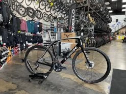 Trek Domane SLR 7 Shimano Ultegra Di2 11 Speed - Black/Silver 2021 USED -Cycling Gear Shop DHX93xr7gfeCBvim44QbdUuwQ