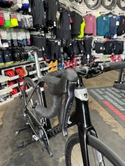 Trek Domane SLR 7 Shimano Ultegra Di2 11 Speed - Black/Silver 2021 USED -Cycling Gear Shop Sr3PNqp 1aEhZsYG7rhZtlBLE