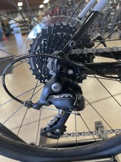 Felt Broam 60 Shimano Sora/Claris Mix - Black 2022 -Cycling Gear Shop VV3kaT8lomwqsHqaHfwl0RWsU