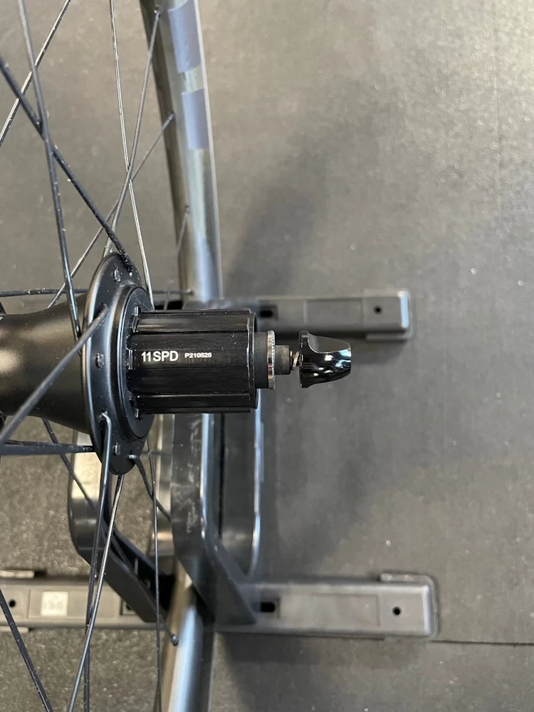 Zipp 808 Firecrest Carbon Tubeless Rim Brake Wheelset SRAM 10/11sp 9 Zipp 808 Firecrest Carbon Tubeless Rim Brake Wheelset SRAM 10/11sp - Image 7