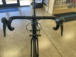 Felt Broam 60 Shimano Sora/Claris Mix - Black 2022 -Cycling Gear Shop rJyFKY8rF EAi91ux2x SjUME